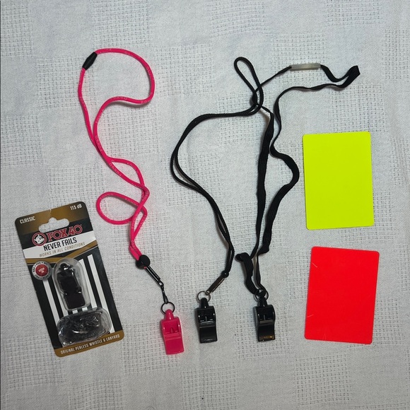Fox 40 Whistle and Card Set with Pink Lanyard - Picture 6 of 6